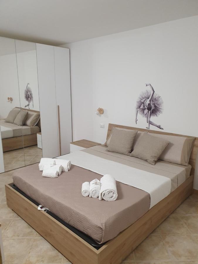 Dancing Apartment
